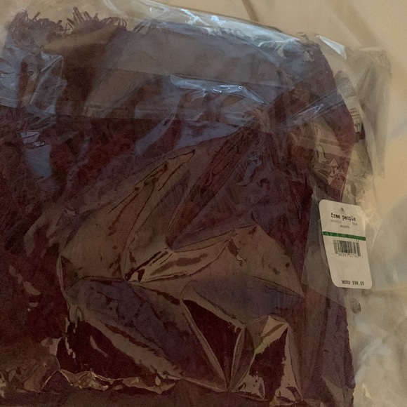 Sold NWT FREE PEOPLE DAYDREAM LACE
MAGENTA MINI DRESS LARGE - Picture 3 of 3